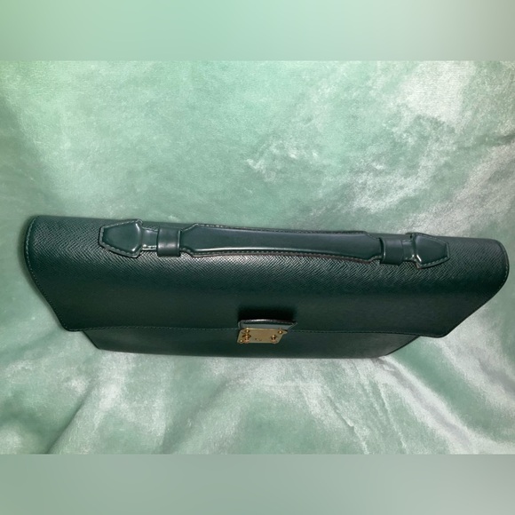 Louis Vuitton Green Taiga Leather Robusto 1 Compartment Briefcase - Picture 9 of 13